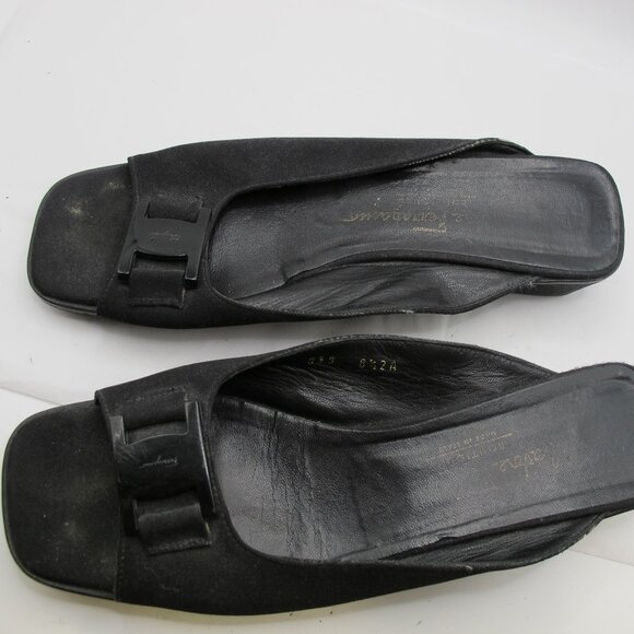 Salvatore Ferragamo black fabric open-toe slide with buckle detail 8.5AA - Picture 6 of 7